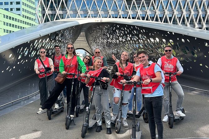 Guided E-kickscooter tour: The big five of Antwerp - The Belgian break: waffles and chocolate