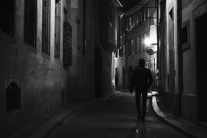 Guided tour: Brussels Crime Scenes - Le Coin du Diable and the oldest tale on the route