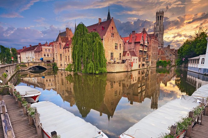 Guided tour of Bruges - The St. Bonifacius Bridge photo stop
