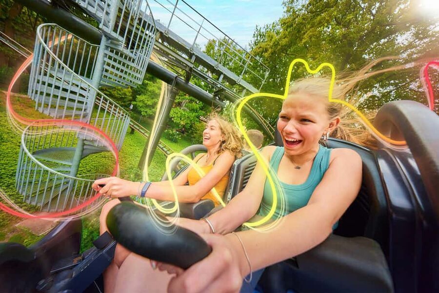 Lichtaart: Bobbejaanland Entry Ticket - Who will enjoy this park most