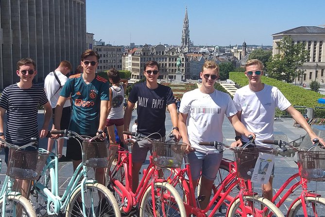 Lively Brussels Highlights Bike tour DUTCH - A fast, food-filled introduction to Brussels