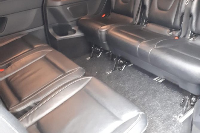Luxury Minivan from Brussels airport to the city of Brussels - What private transport really adds