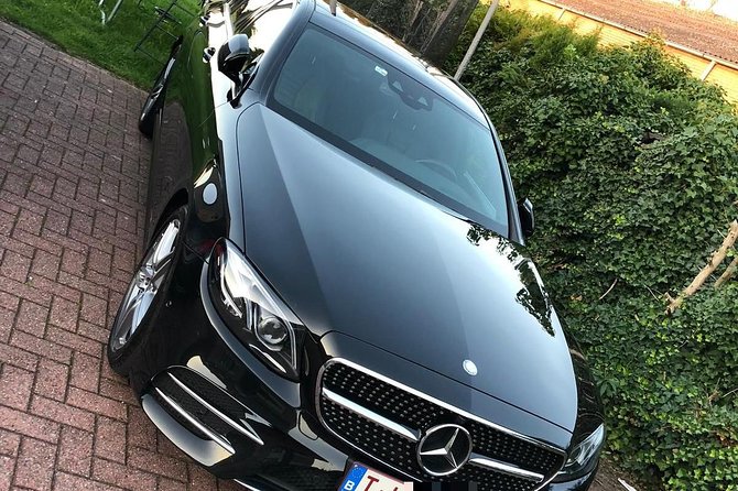 Luxury vehicle from Brussels airport to the city of Brussels - Booking, Changes, and a Sensible Backup Plan