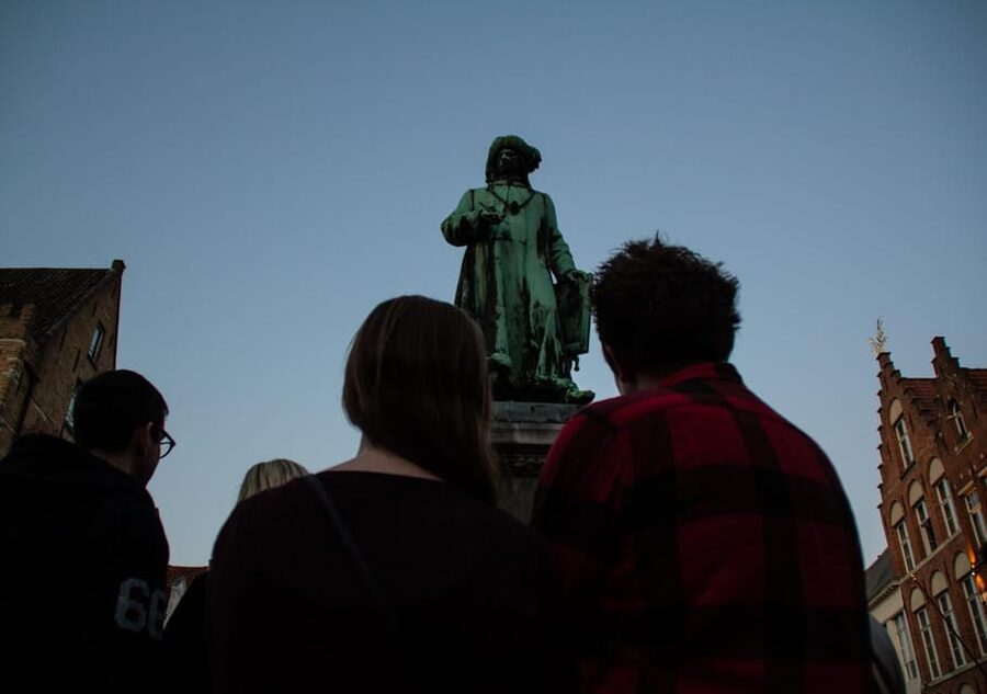 Night Tour: The Dark Side of Bruges - by Legends - Bruges after dark feels like a different city