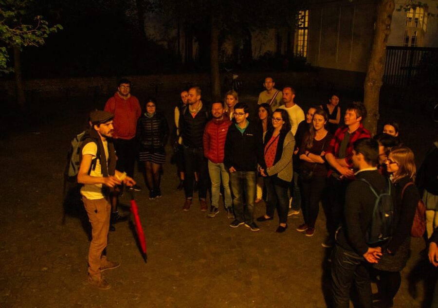 Night Tour: The Dark Side of Bruges - by Legends - Huis Ter Beurze and Bruges’ commercial past