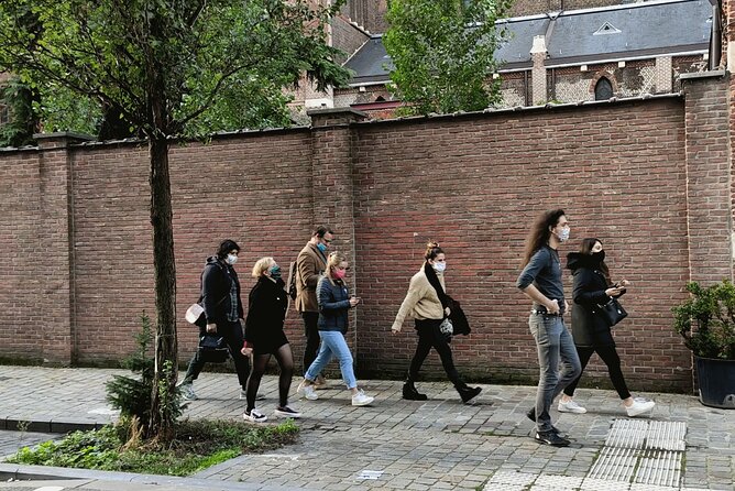 Outdoor Escape Game with drinks in Brussels - How the GPS Game Works