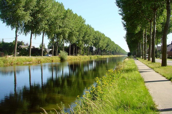 Private Bruges Countryside Cycling Tour to Damme with Guided Walk - Returning beside the Damse Vaart-Oost canal