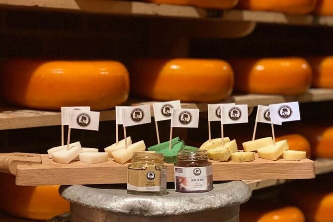 Private Bruges Food Tour: 8 Tastings of Local Delicacies - Diksmuids Boterhuis opens with Belgian meat and cheese
