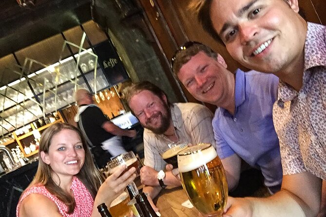 Private Brussels Beer Tour with a Local - Choosing between a pub crawl and a slower tasting