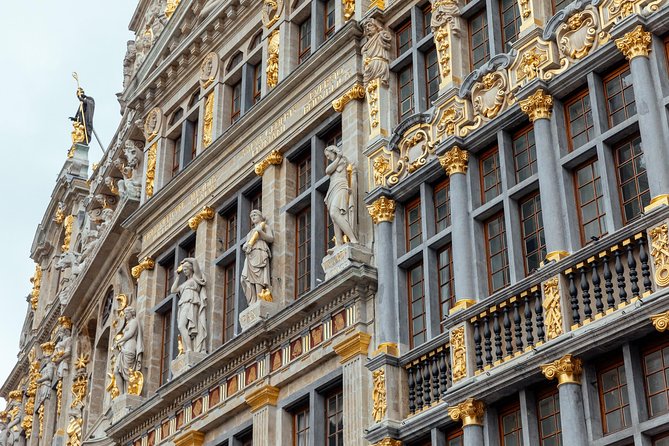 Private City Kickstart Tour: Brussels - Manneken Pis and Brussels’ sense of humor