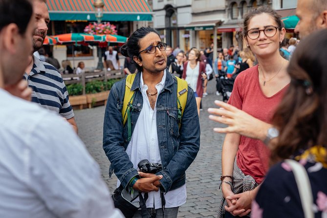 Private City Kickstart Tour: Brussels - Jeanneke Pis, the lesser-known relative