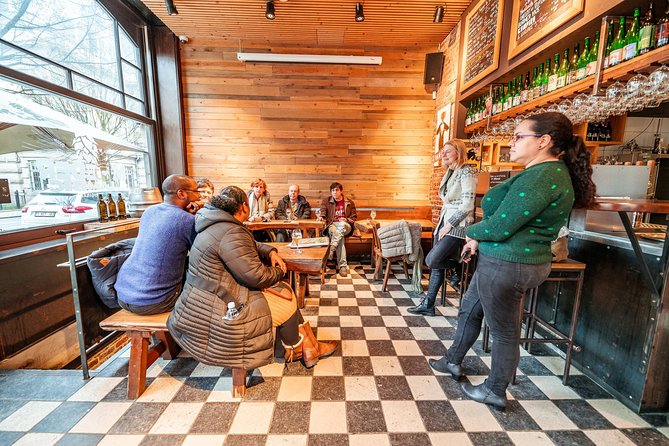Private: Discover Brussels beer & breweries by a young local (incl. chocolate) - Choosing between In ’t Spinnekopke and Theatre Toone