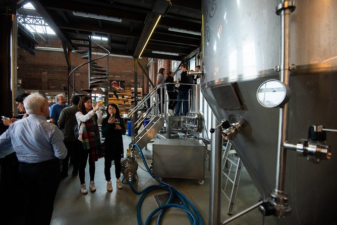 Private: Discover Brussels beer & breweries by a young local (incl. chocolate) - Finishing at Bier Central Brussels