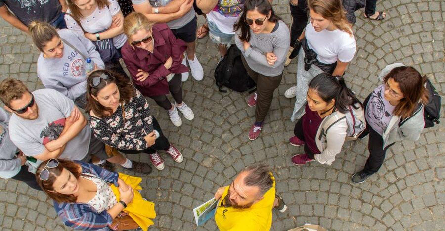 💛 Tell Me About Bruges 🏰 1000 Years of Stories by Locals ⭐ - What the guide style is really like