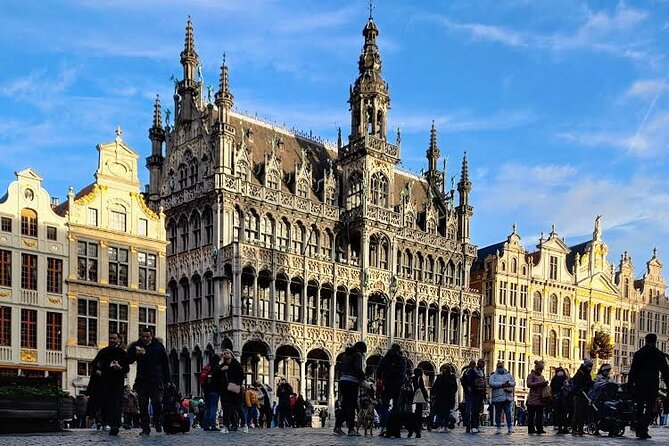 Tell Me About Brussels! | First Day Must-Do | Local Storytellers - Why this makes sense on your first day