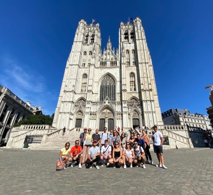 THE MOST COMPLETE TOUR of BRUSSELS! + PDF tour guide - A short pause inside Notre Dame du Sablon