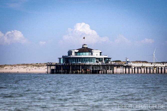 Unforgettable sea trip to the wind farms in the North Sea - Drinks, comfort, and the two-and-a-half-hour format