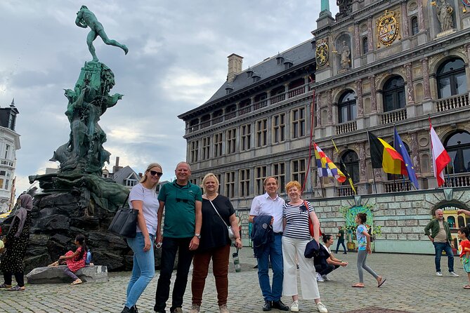 Walking Tour: Highlights of Antwerp - The guide can shape the experience