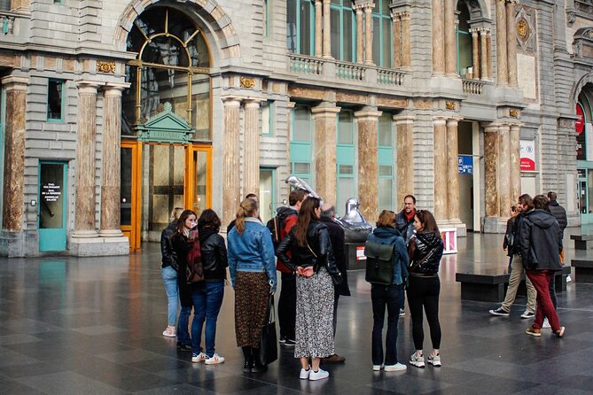 Walking Tour: Highlights of Antwerp - Vlaeykensgang brings a quieter Antwerp