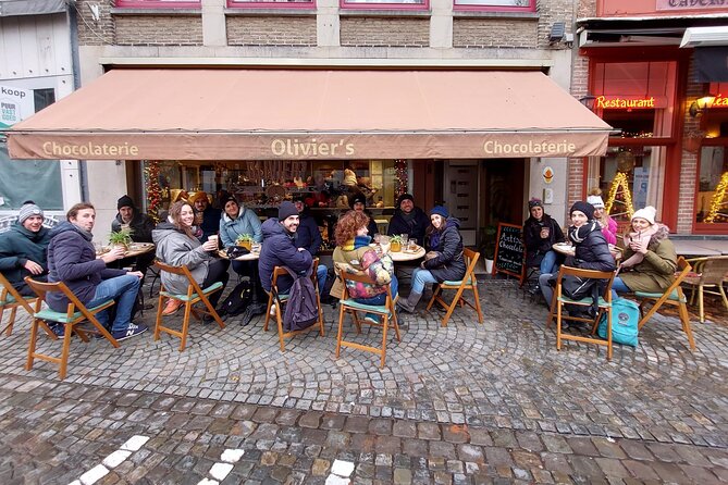 Walking Tour with Hot Chocolate and Chocolate Tasting - Why chocolate works so well in Bruges